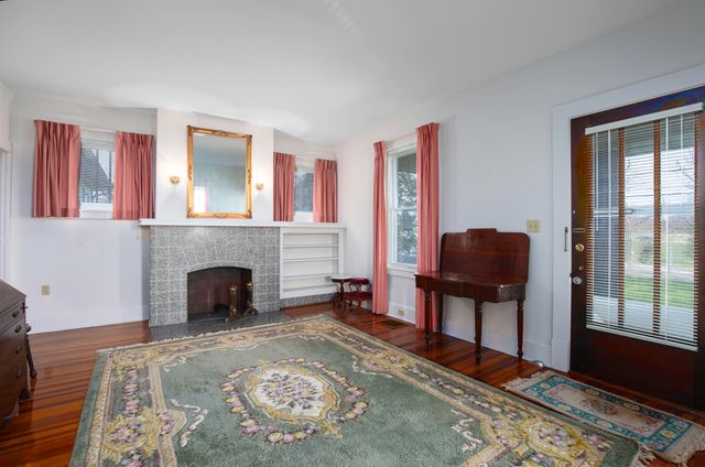 392-394 Lexington Road, Versailles, KY 40383