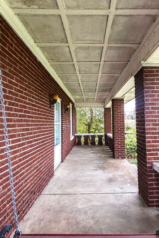 392-394 Lexington Road, Versailles, KY 40383