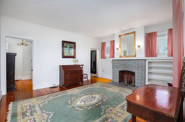 392-394 Lexington Road, Versailles, KY 40383