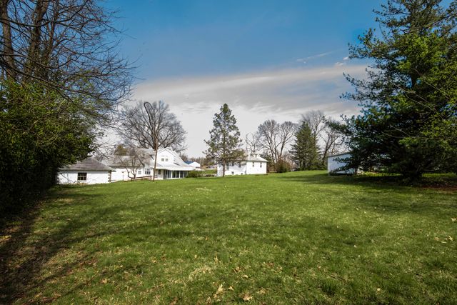 392-394 Lexington Road, Versailles, KY 40383