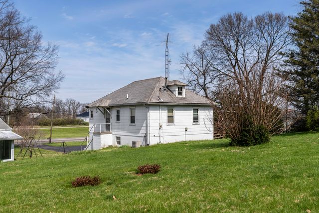 392-394 Lexington Road, Versailles, KY 40383