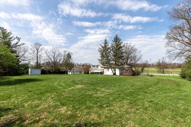 392-394 Lexington Road, Versailles, KY 40383