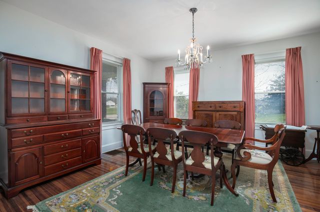 392-394 Lexington Road, Versailles, KY 40383