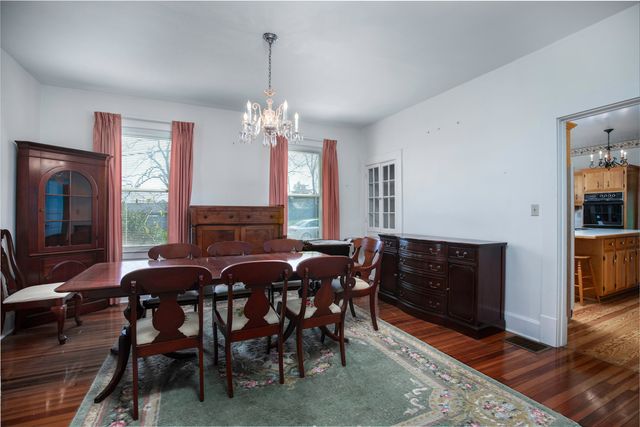 392-394 Lexington Road, Versailles, KY 40383