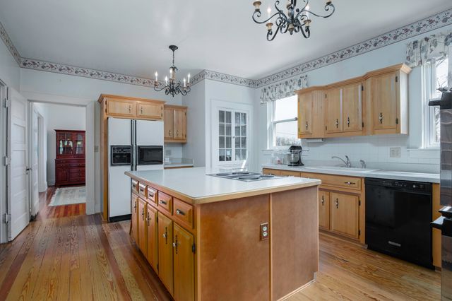 392-394 Lexington Road, Versailles, KY 40383