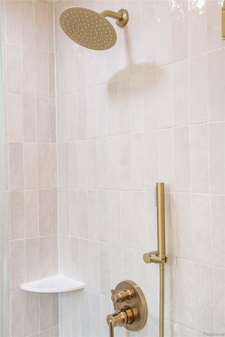 1326 Mohawk Avenue, Royal Oak, MI 48067