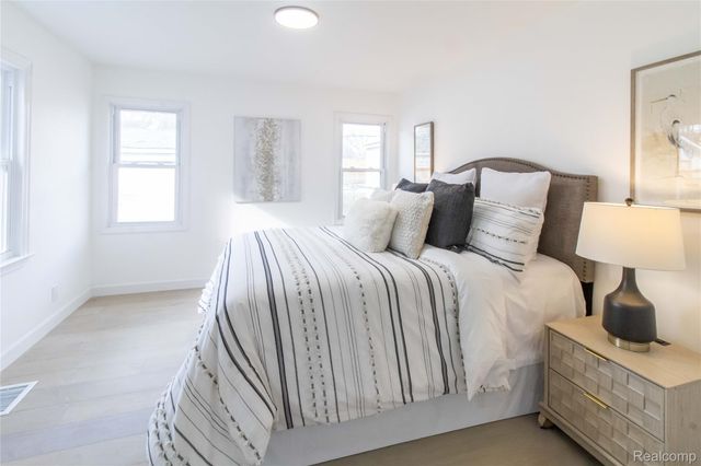 1326 Mohawk Avenue, Royal Oak, MI 48067