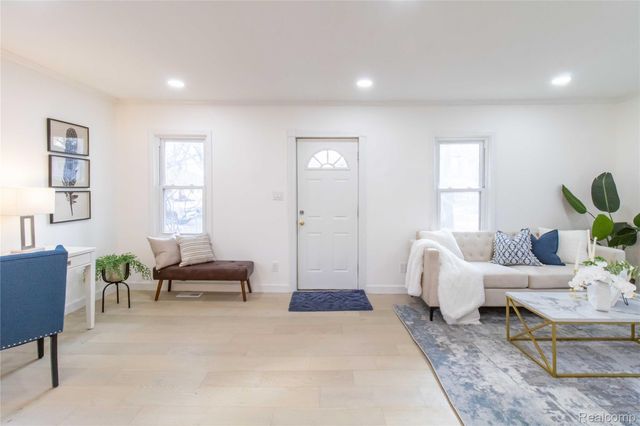 1326 Mohawk Avenue, Royal Oak, MI 48067