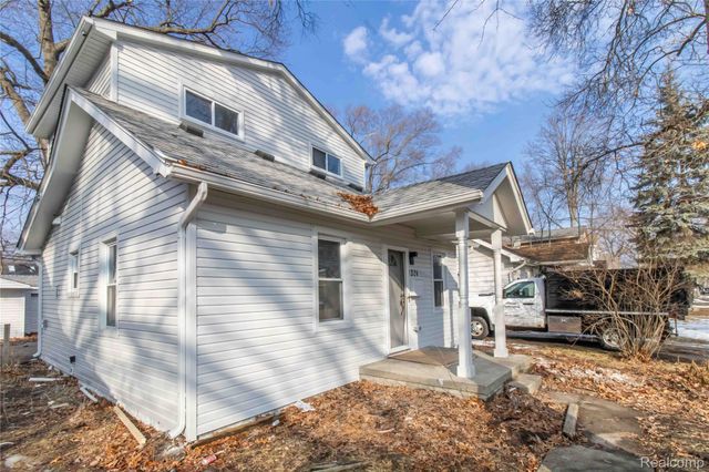 1326 Mohawk Avenue, Royal Oak, MI 48067
