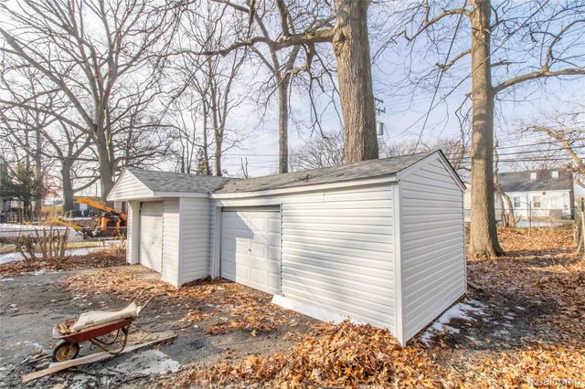 1326 Mohawk Avenue, Royal Oak, MI 48067