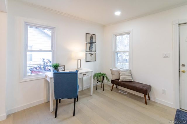 1326 Mohawk Avenue, Royal Oak, MI 48067