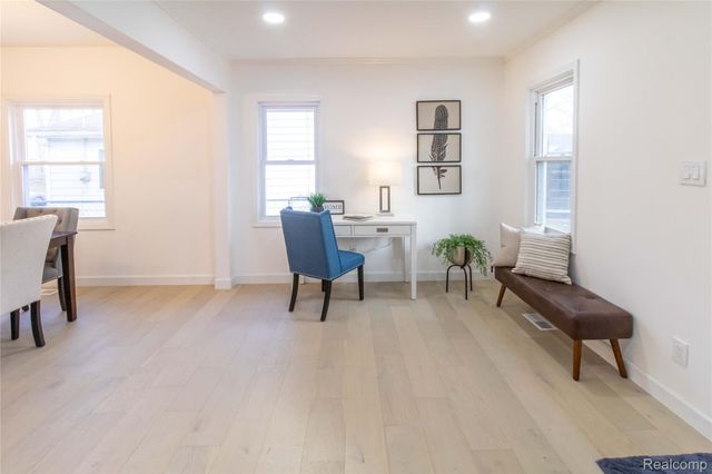 1326 Mohawk Avenue, Royal Oak, MI 48067