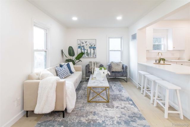 1326 Mohawk Avenue, Royal Oak, MI 48067