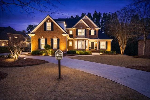 340 Laurel Oak Drive, Suwanee, GA 30024