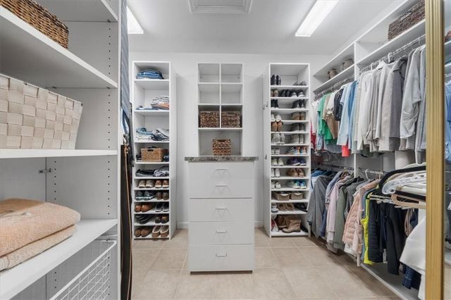 340 Laurel Oak Drive, Suwanee, GA 30024