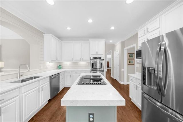 340 Laurel Oak Drive, Suwanee, GA 30024