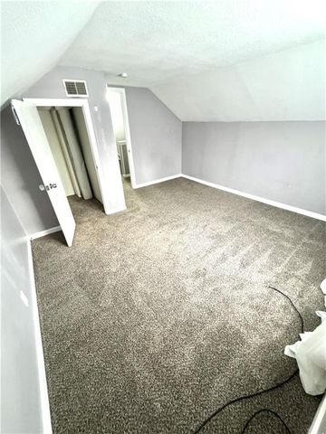 1400 E Hayward Avenue, Independence, MO 64050