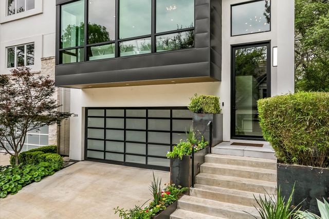 2004 Rue De St Tropez, Austin, TX 78746