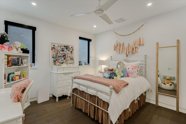 2004 Rue De St Tropez, Austin, TX 78746