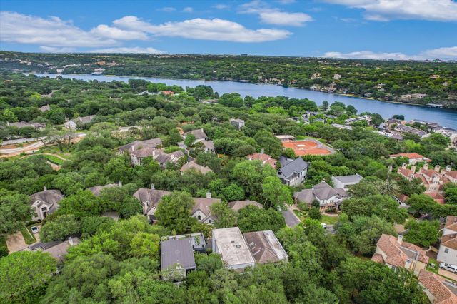 2004 Rue De St Tropez, Austin, TX 78746