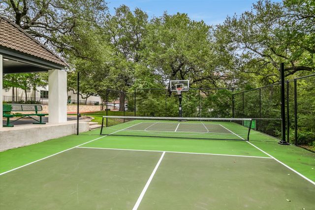 2004 Rue De St Tropez, Austin, TX 78746