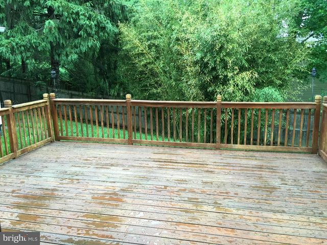 1 APRICOT CT, Gaithersburg, MD 20878