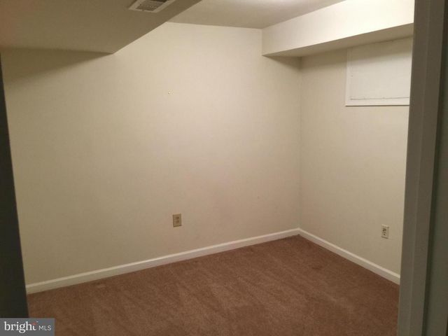 1 APRICOT CT, Gaithersburg, MD 20878