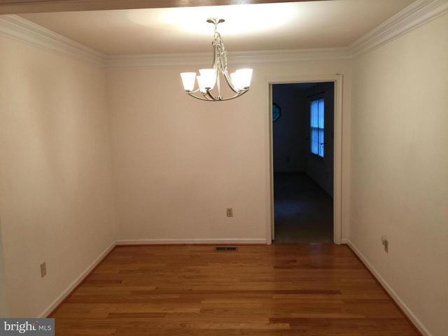 1 APRICOT CT, Gaithersburg, MD 20878