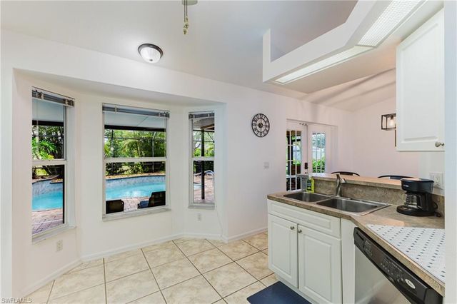 1205 SE 12th LN, Cape Coral, FL 33990