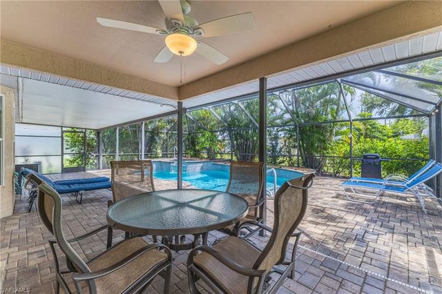 1205 SE 12th LN, Cape Coral, FL 33990