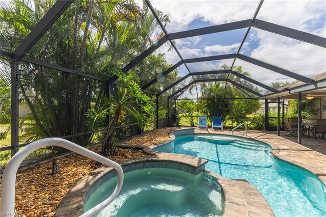 1205 SE 12th LN, Cape Coral, FL 33990