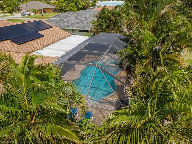 1205 SE 12th LN, Cape Coral, FL 33990