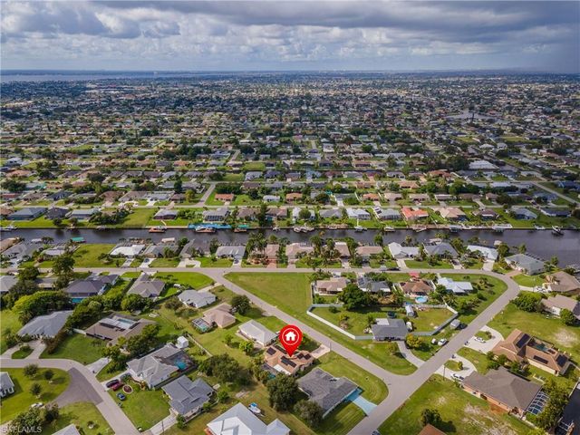 1205 SE 12th LN, Cape Coral, FL 33990