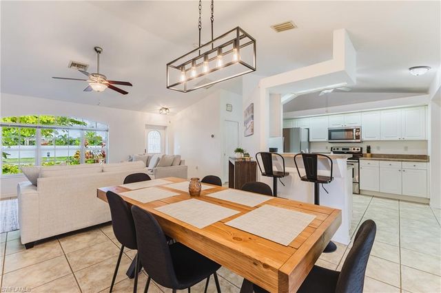 1205 SE 12th LN, Cape Coral, FL 33990