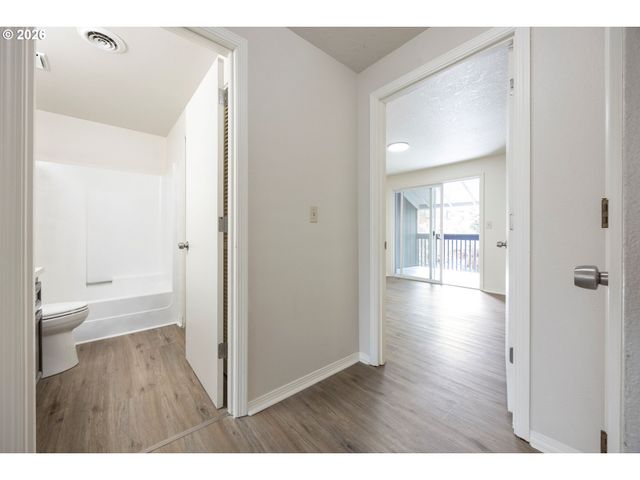 4921 Sw 59TH Ave 4, Portland, OR 97221