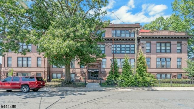 1470 Campbell Street s105, Rahway City, NJ 07065