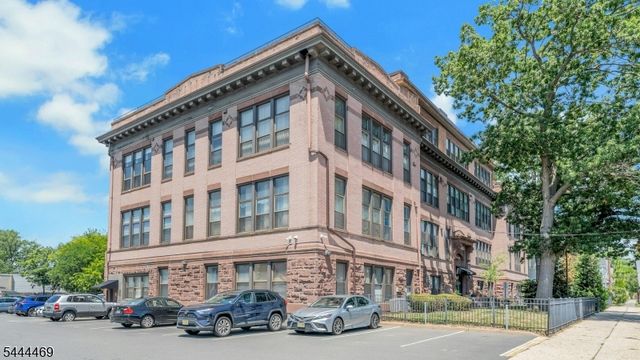 1470 Campbell Street s105, Rahway City, NJ 07065