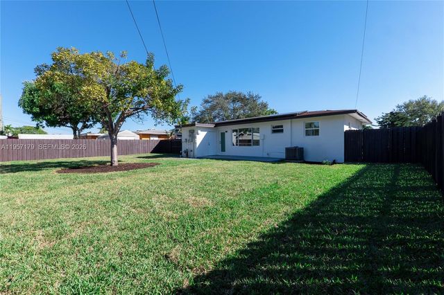 3110 SW 34th Ave, West Park, FL 33023