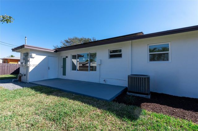 3110 SW 34th Ave, West Park, FL 33023