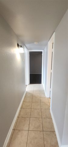 6721 Loma Vista Drive, Fort Worth, TX 76133
