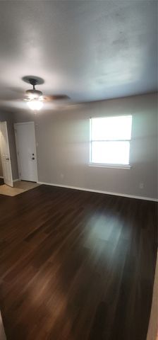 6721 Loma Vista Drive, Fort Worth, TX 76133