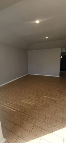 6721 Loma Vista Drive, Fort Worth, TX 76133