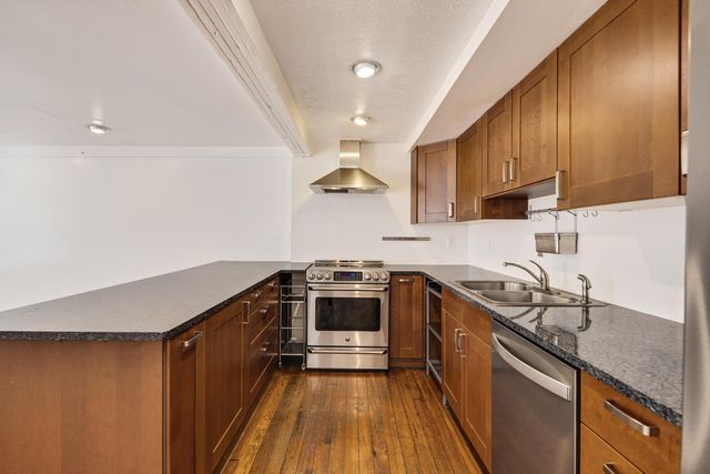 107 S Front St Apt 45, Memphis, TN 38103