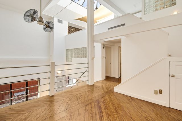 107 S Front St Apt 45, Memphis, TN 38103