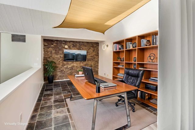 107 S Front St Apt 45, Memphis, TN 38103