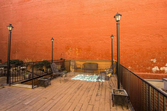 107 S Front St Apt 45, Memphis, TN 38103