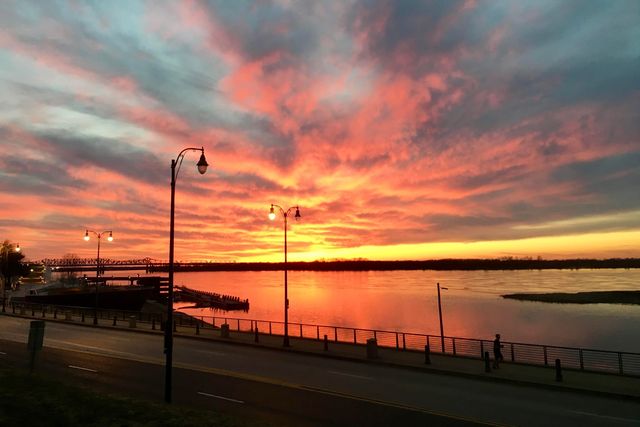 107 S Front St Apt 45, Memphis, TN 38103