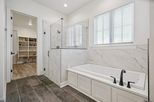 7626 Mcmahon Dr, Baton Rouge, LA 70817