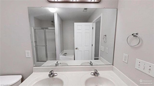 1052 Glyn Water Lane, High Point, NC 27265