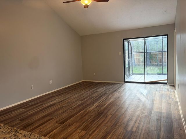 17 Capewood Court, The Woodlands, TX 77381